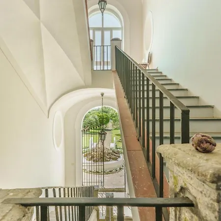 Il Palazzo 4* بروسيدا