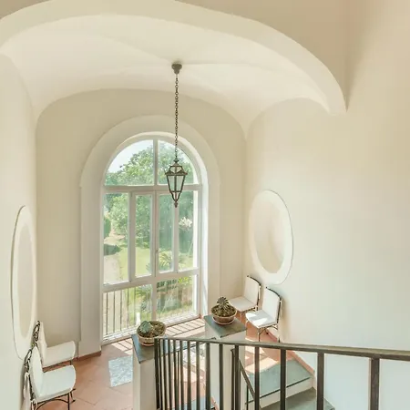 بيت ضيافة Il Palazzo بروسيدا