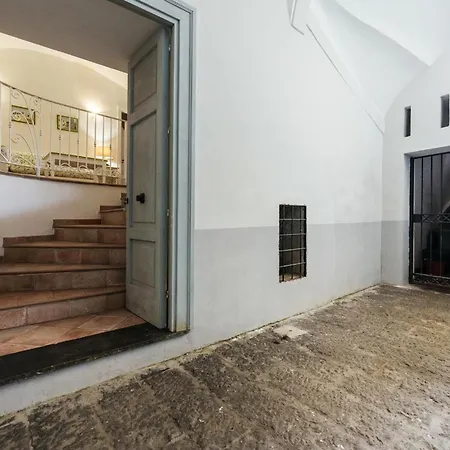Il Palazzo 4* بروسيدا