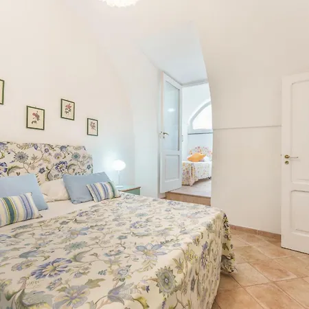 Il Palazzo بيت ضيافة بروسيدا