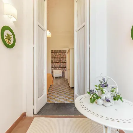 Il Palazzo Gasthuis Procida