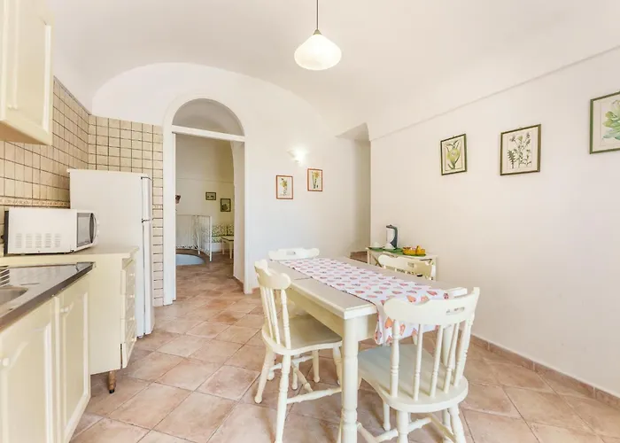 Il Palazzo Pensión Procida