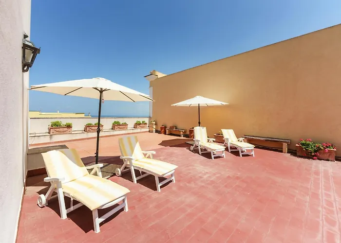 Il Palazzo Pensión Procida